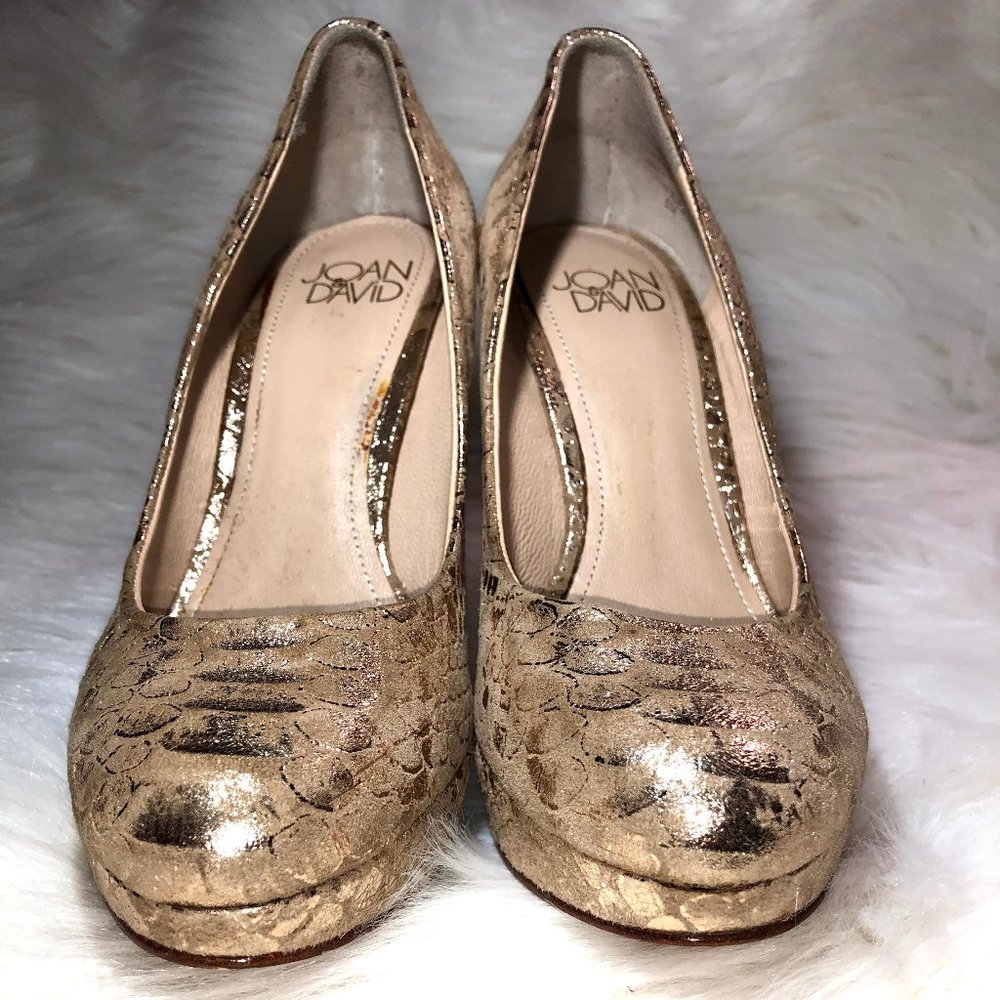 Joan & David Metallic Gold Pump - Picture 6 of 6